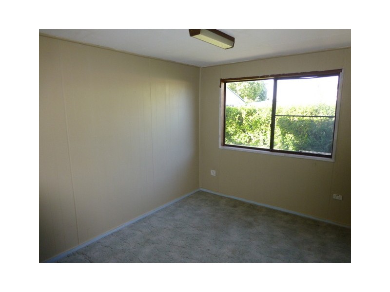 5 Hume Street, Parkes NSW 2870