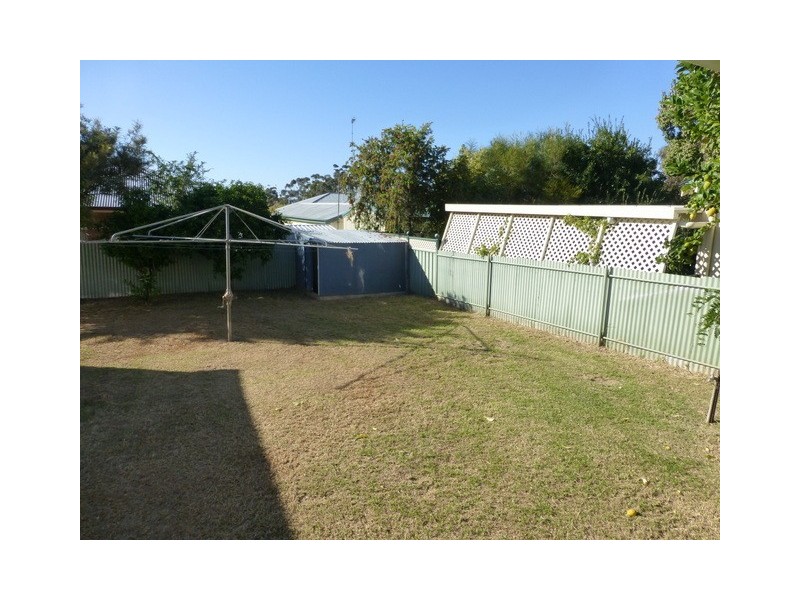 5 Hume Street, Parkes NSW 2870