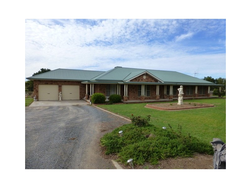 115 Heraghty Road, Parkes NSW 2870