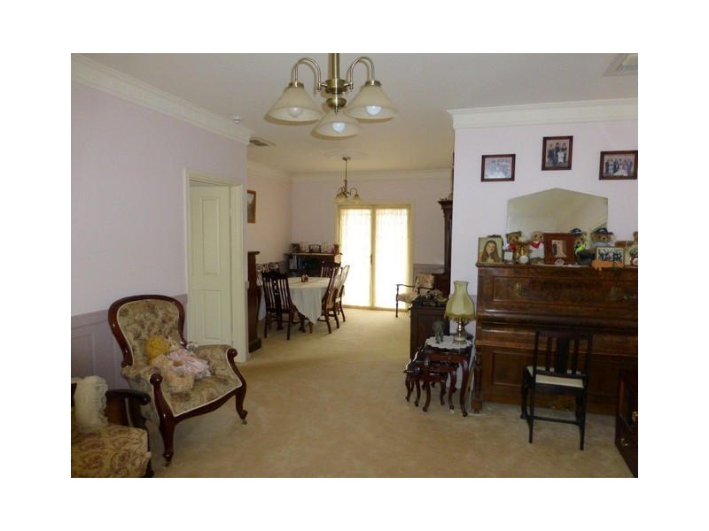 115 Heraghty Road, Parkes NSW 2870