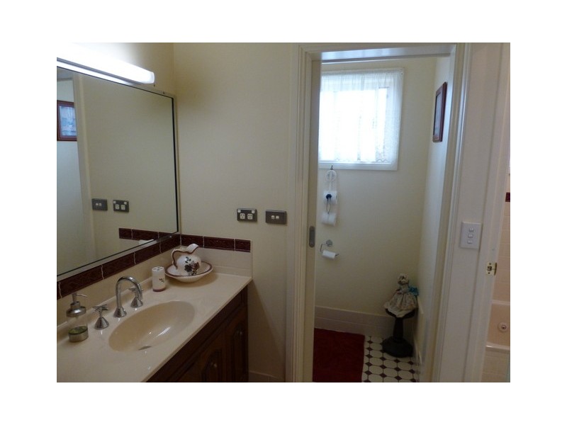 115 Heraghty Road, Parkes NSW 2870