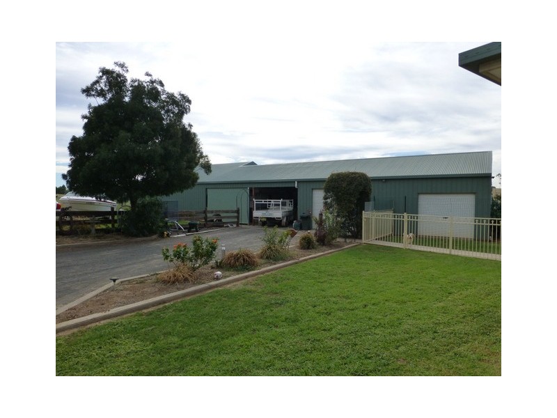 115 Heraghty Road, Parkes NSW 2870