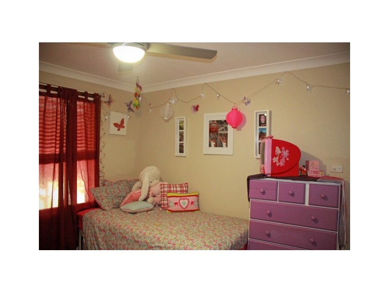 8 Dalley Street, Parkes NSW 2870