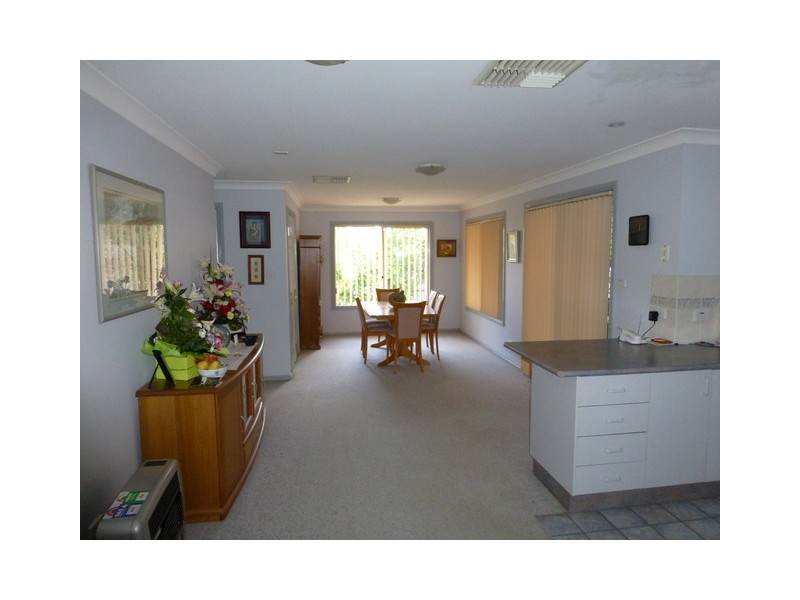 8 Russell Street, Parkes NSW 2870
