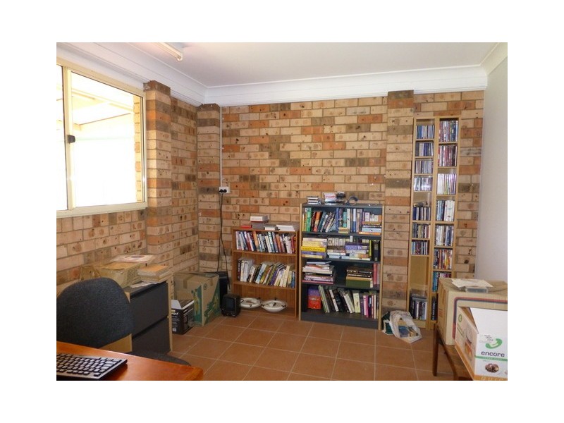 8 Russell Street, Parkes NSW 2870