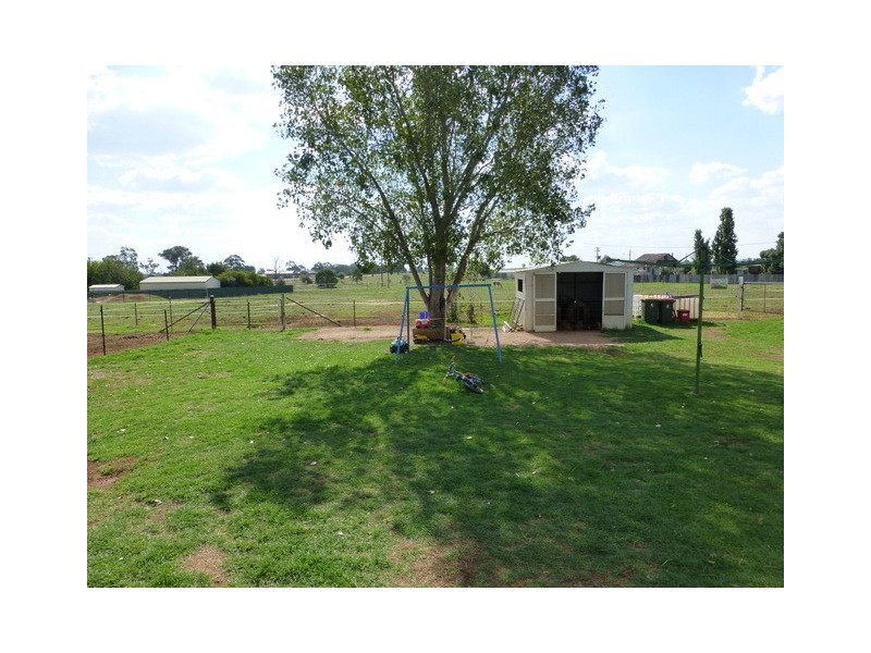 9 Dunns Lane, Parkes NSW 2870