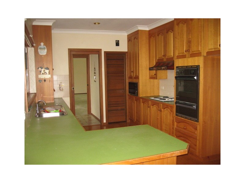 24 Caswell Street, Peak Hill NSW 2869