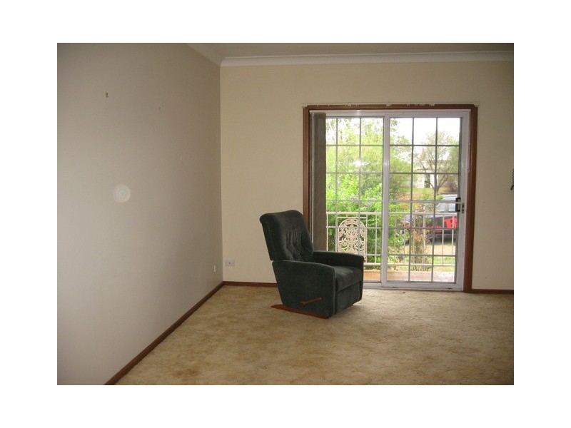 24 Caswell Street, Peak Hill NSW 2869