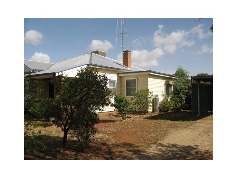 25 Clarinda, Parkes NSW 2870
