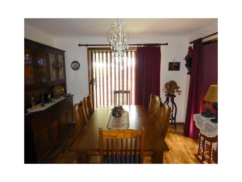 16 Vaucluse Place, Parkes NSW 2870
