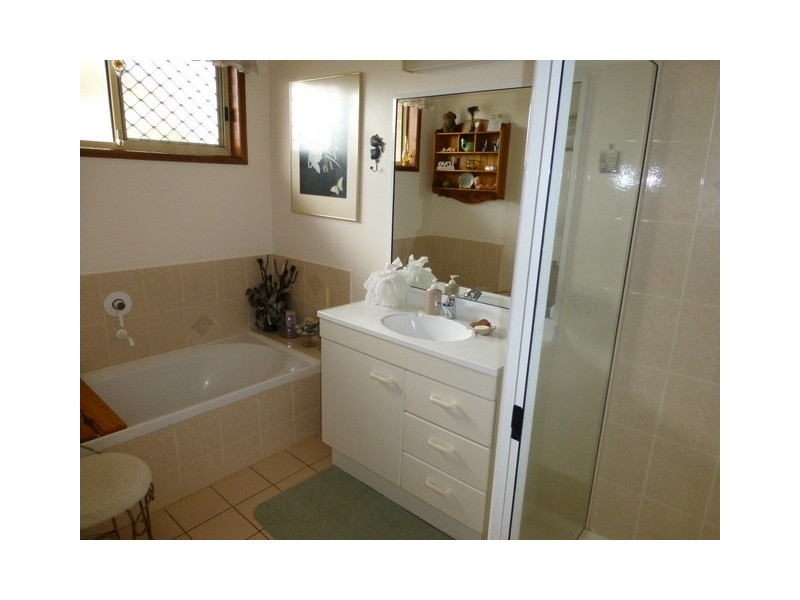 16 Vaucluse Place, Parkes NSW 2870