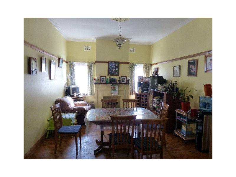26 Weston Street, Parkes NSW 2870