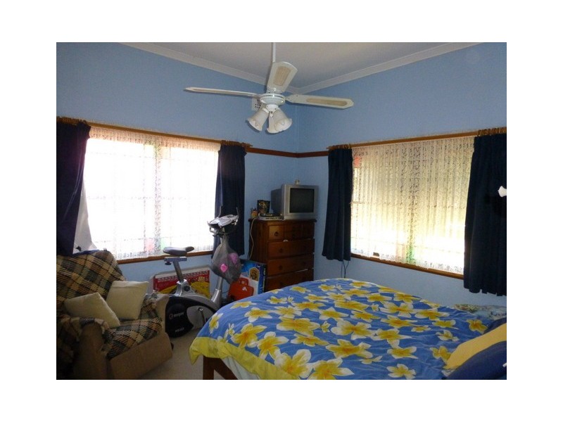 26 Weston Street, Parkes NSW 2870