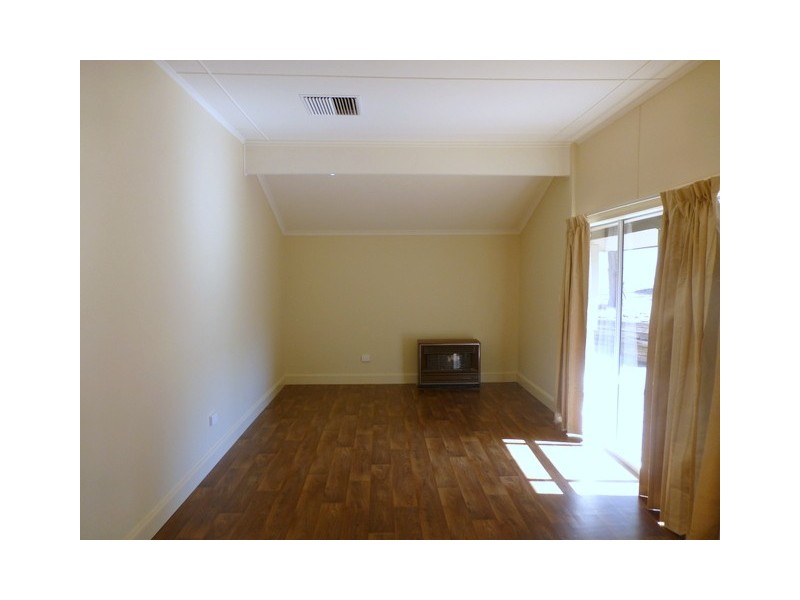 26 Gap Street, Parkes NSW 2870
