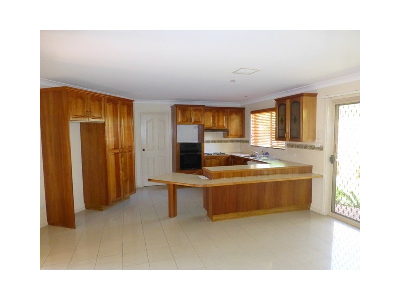 1 Golden Bar Drive, Parkes NSW 2870