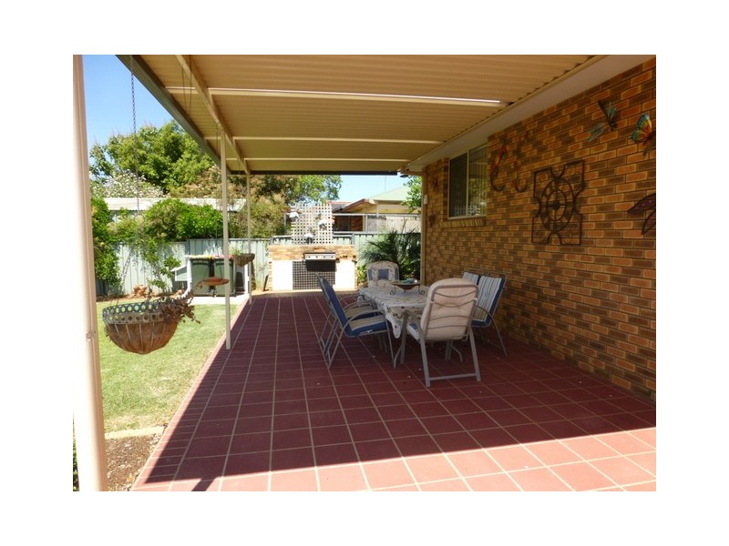 1 Golden Bar Drive, Parkes NSW 2870