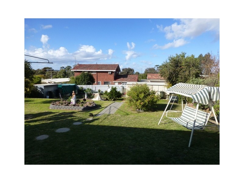 19 Evans Parade, Parkes NSW 2870