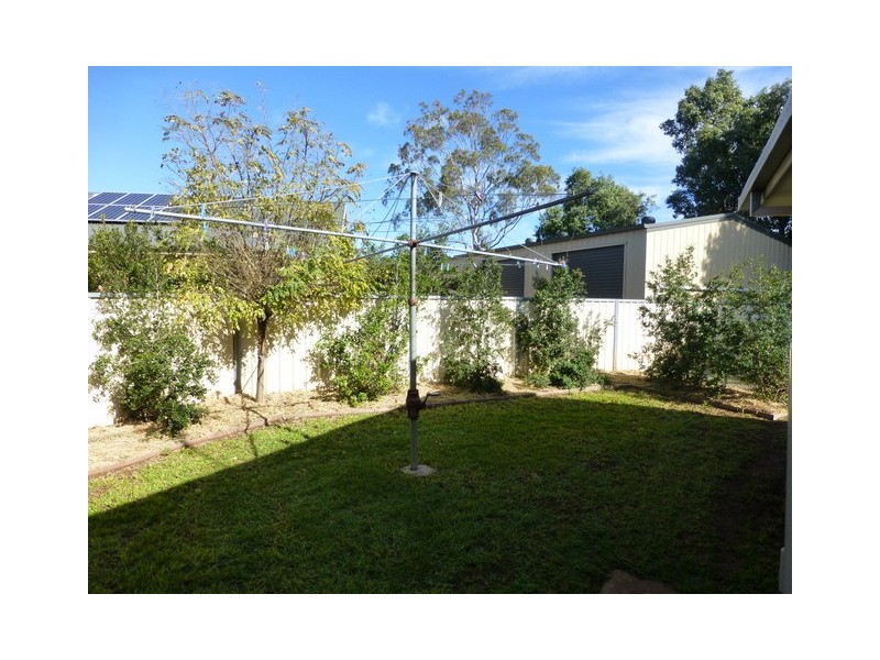 6 Endeavour Place, Parkes NSW 2870