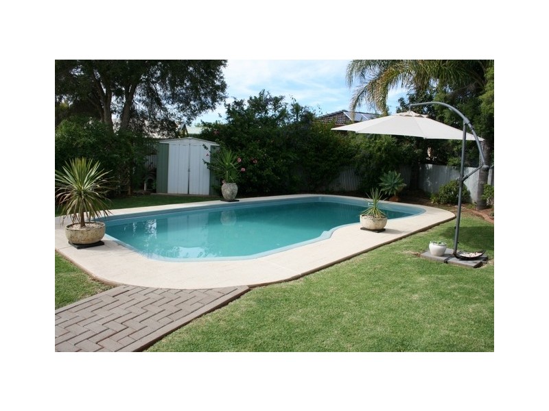 7 Flinders Street, Parkes NSW 2870