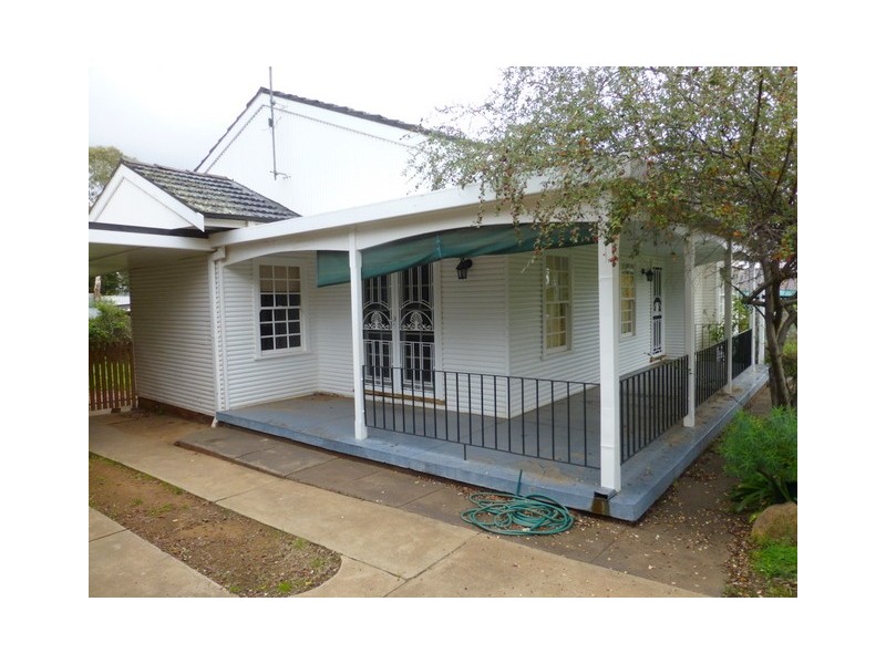 17A Albert Street, Parkes NSW 2870