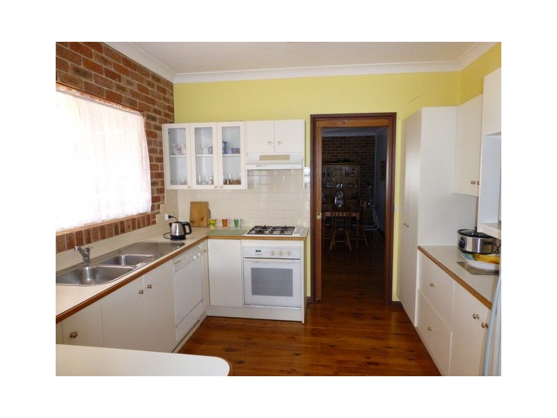 42 Brolgan Road, Parkes NSW 2870