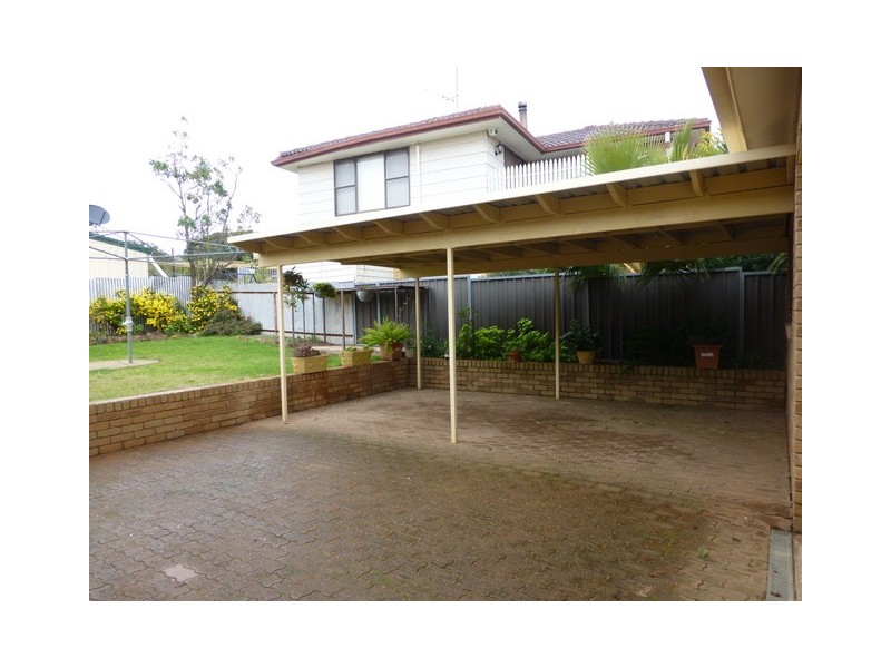 24 Jones Street, Parkes NSW 2870