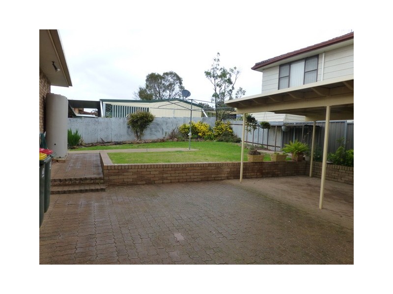 24 Jones Street, Parkes NSW 2870