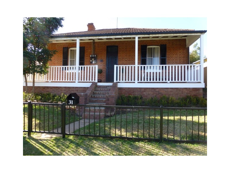 31 Hill Street, Parkes NSW 2870