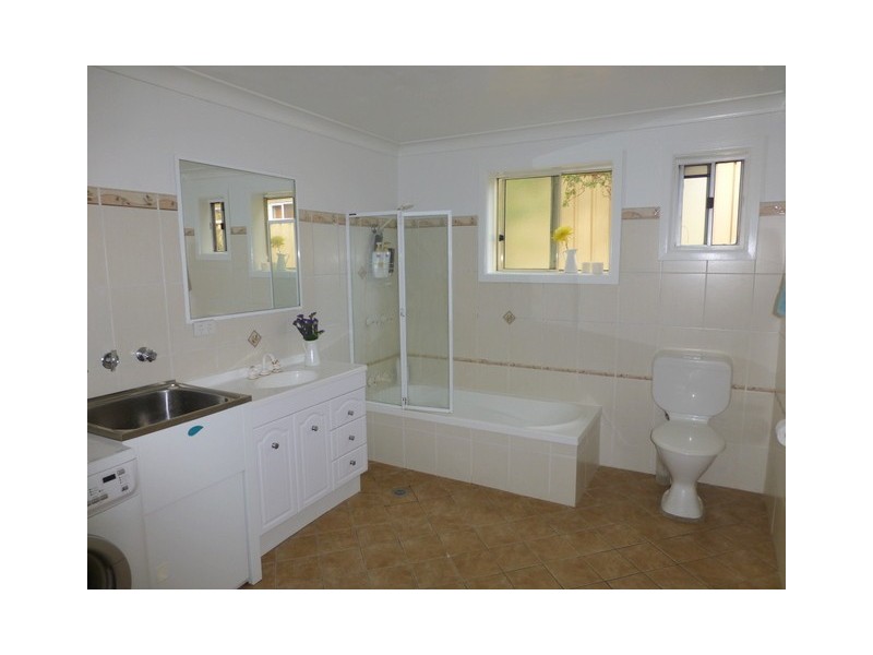 31 Hill Street, Parkes NSW 2870