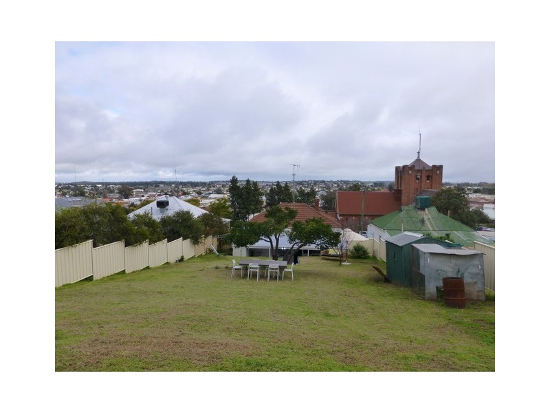 31 Hill Street, Parkes NSW 2870