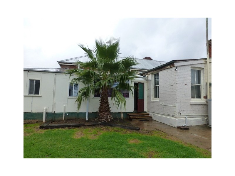 75 Dalton Street, Parkes NSW 2870
