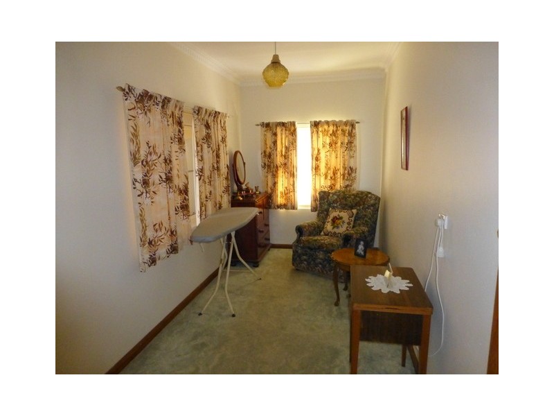 83 Victoria Street, Parkes NSW 2870