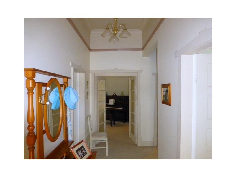 35 Mitchell Street, Parkes NSW 2870