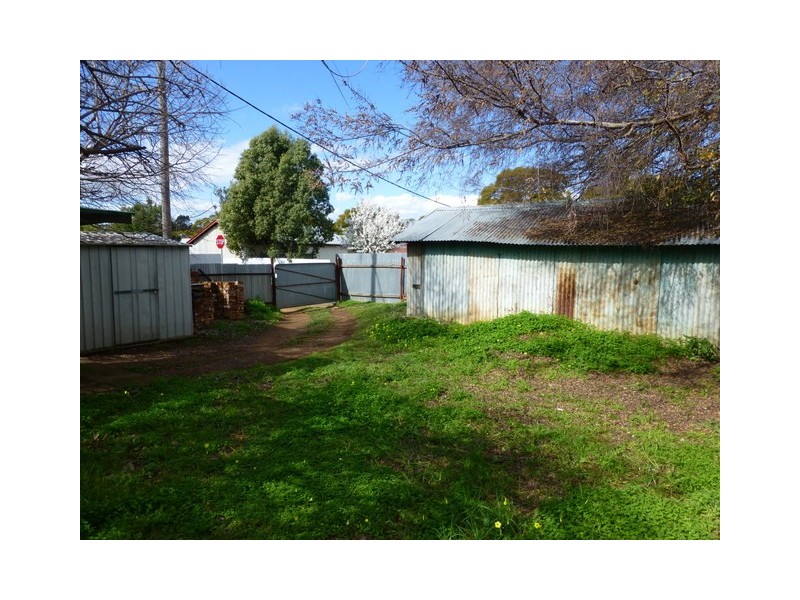 35 Mitchell Street, Parkes NSW 2870