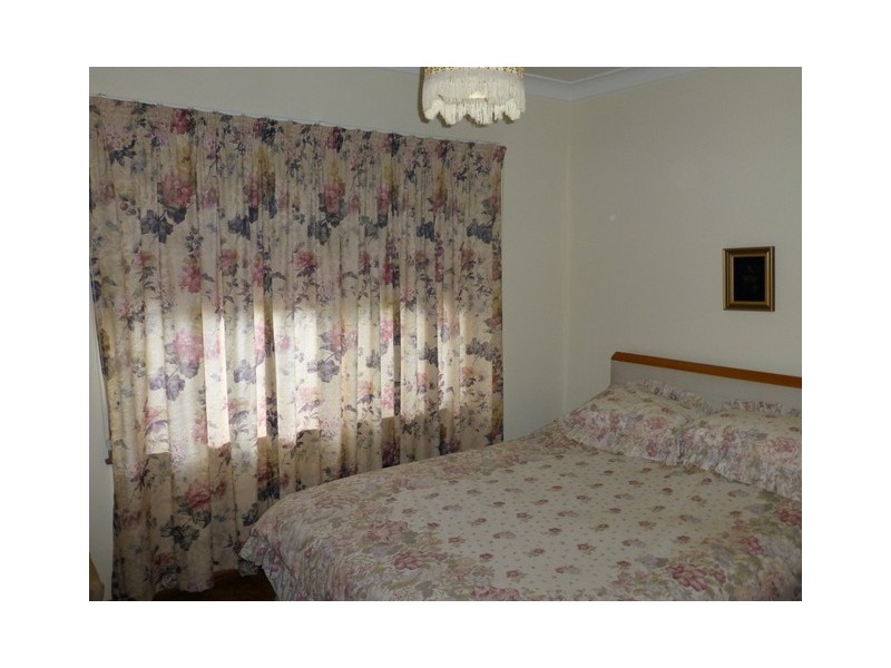 51 Brolgan Road, Parkes NSW 2870