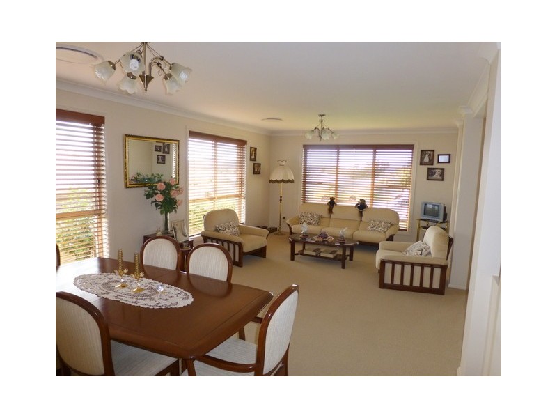 25 Alder Avenue, Parkes NSW 2870
