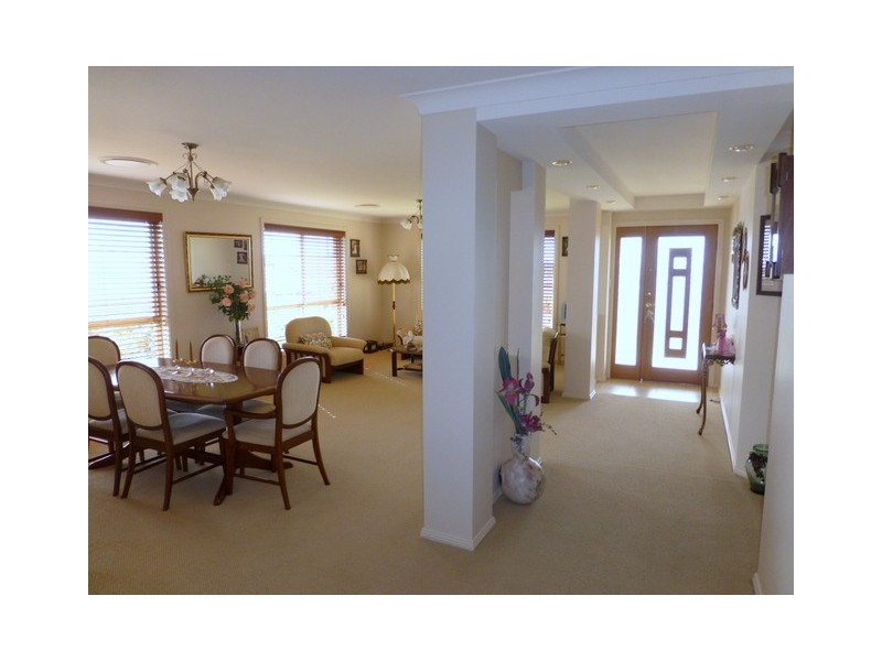 25 Alder Avenue, Parkes NSW 2870