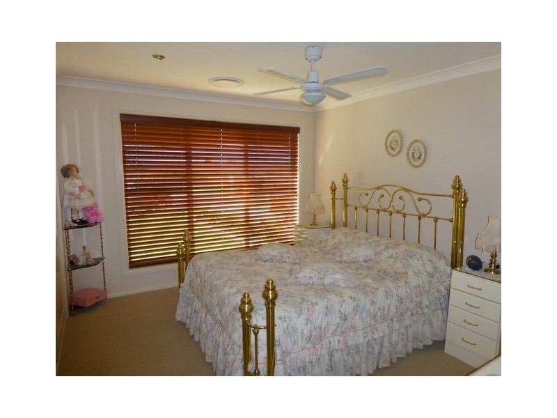 25 Alder Avenue, Parkes NSW 2870