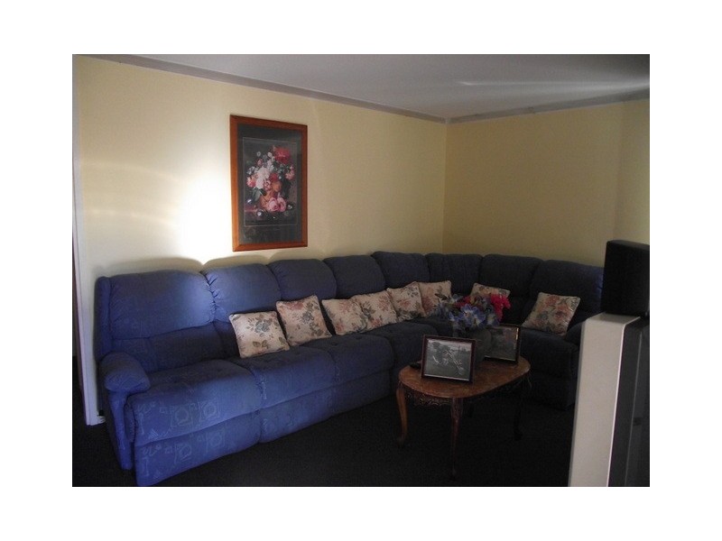 5 Westcott Crescent, Parkes NSW 2870