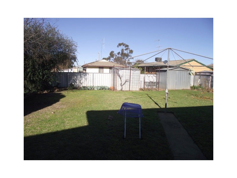 5 Westcott Crescent, Parkes NSW 2870