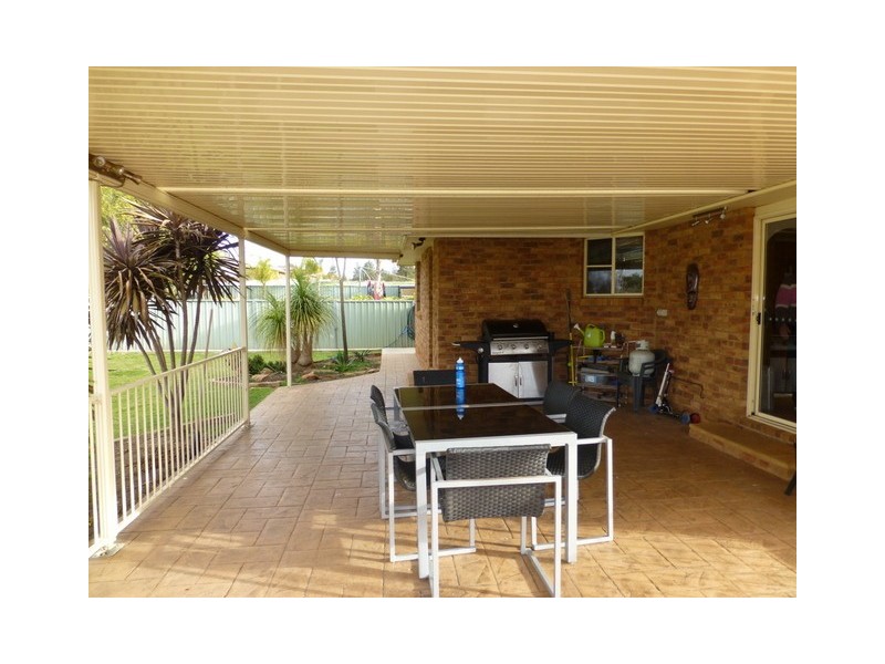 3 John Curtin Street, Parkes NSW 2870