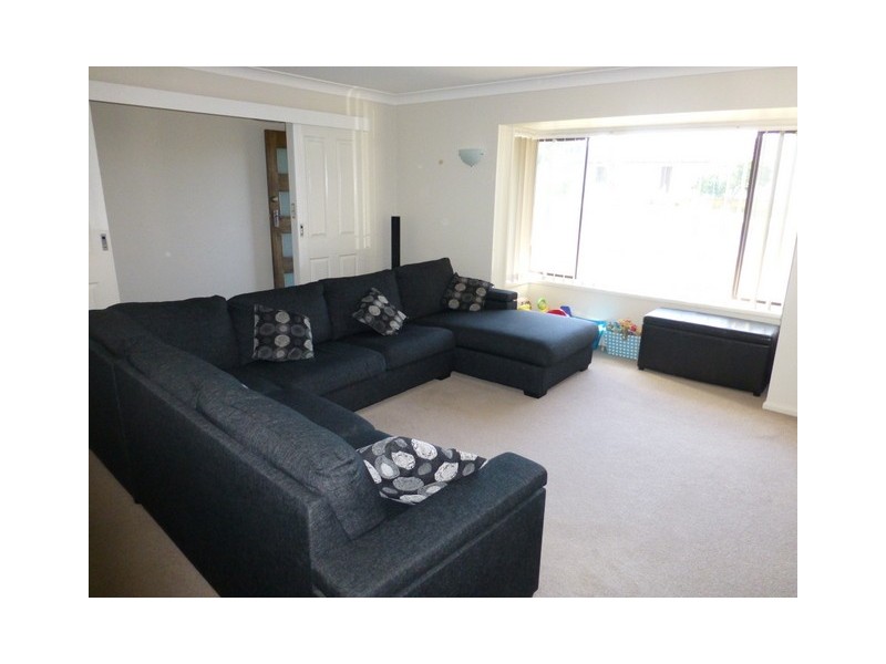 11 Hodges Street, Parkes NSW 2870