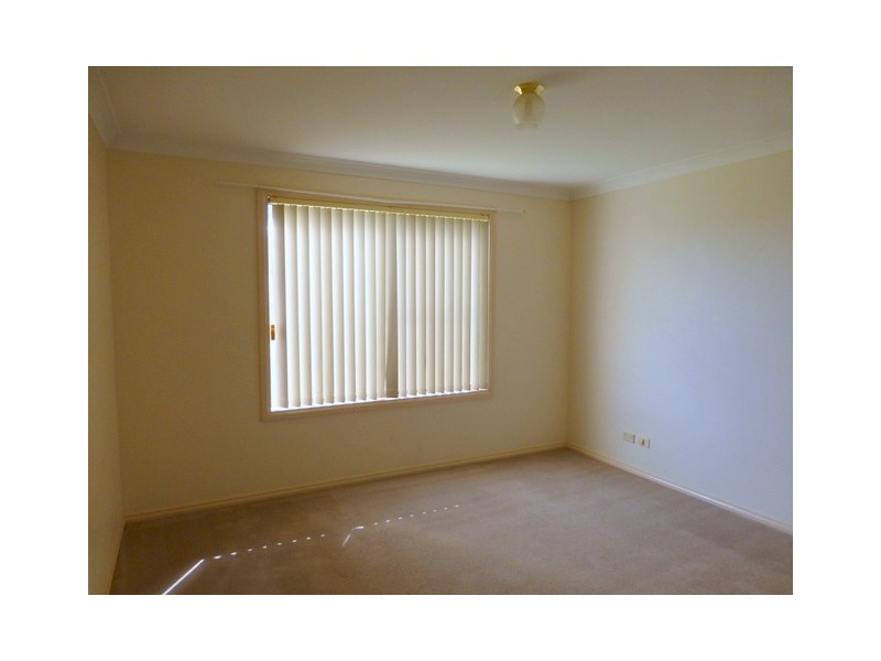 5 Hazelbank Avenue, Parkes NSW 2870