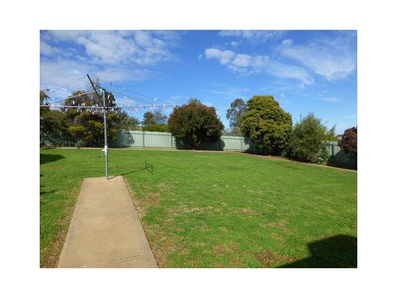 5 Hazelbank Avenue, Parkes NSW 2870