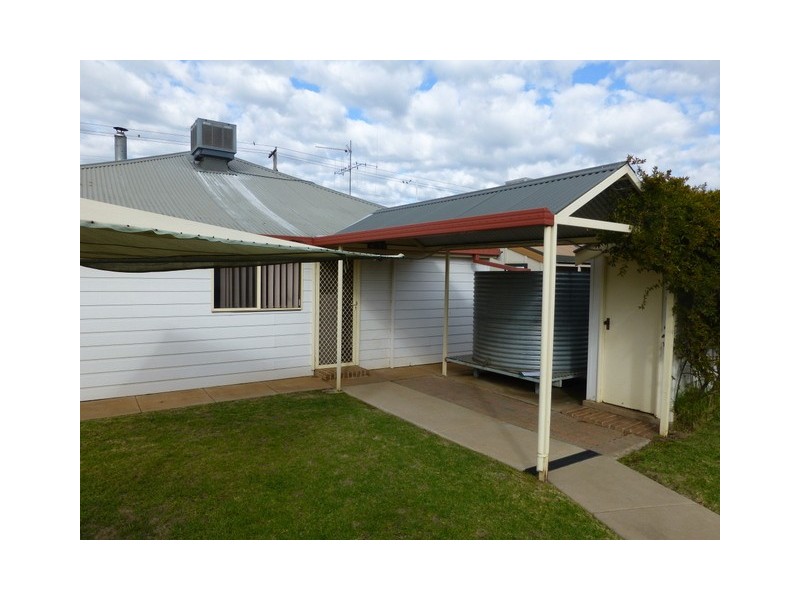 28 May Street, Parkes NSW 2870