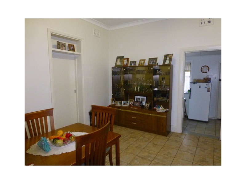 42 Bushman Street, Parkes NSW 2870