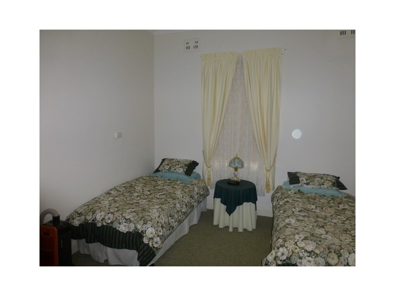 42 Bushman Street, Parkes NSW 2870