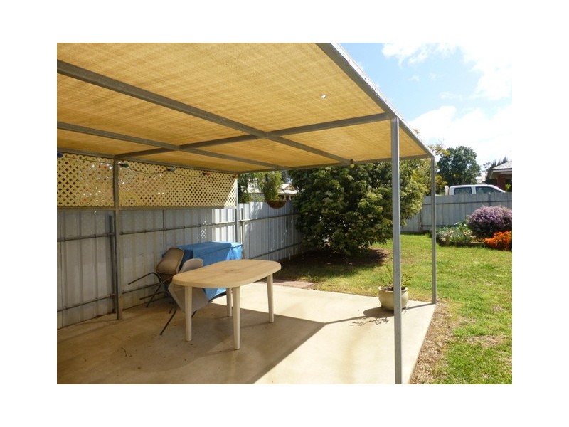 42 Bushman Street, Parkes NSW 2870