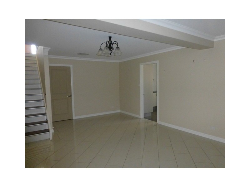 14 Glengowrie Close, Parkes NSW 2870