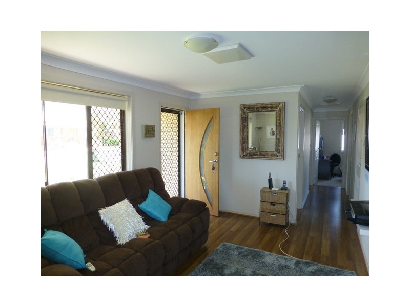 12 Lawson Street, Parkes NSW 2870